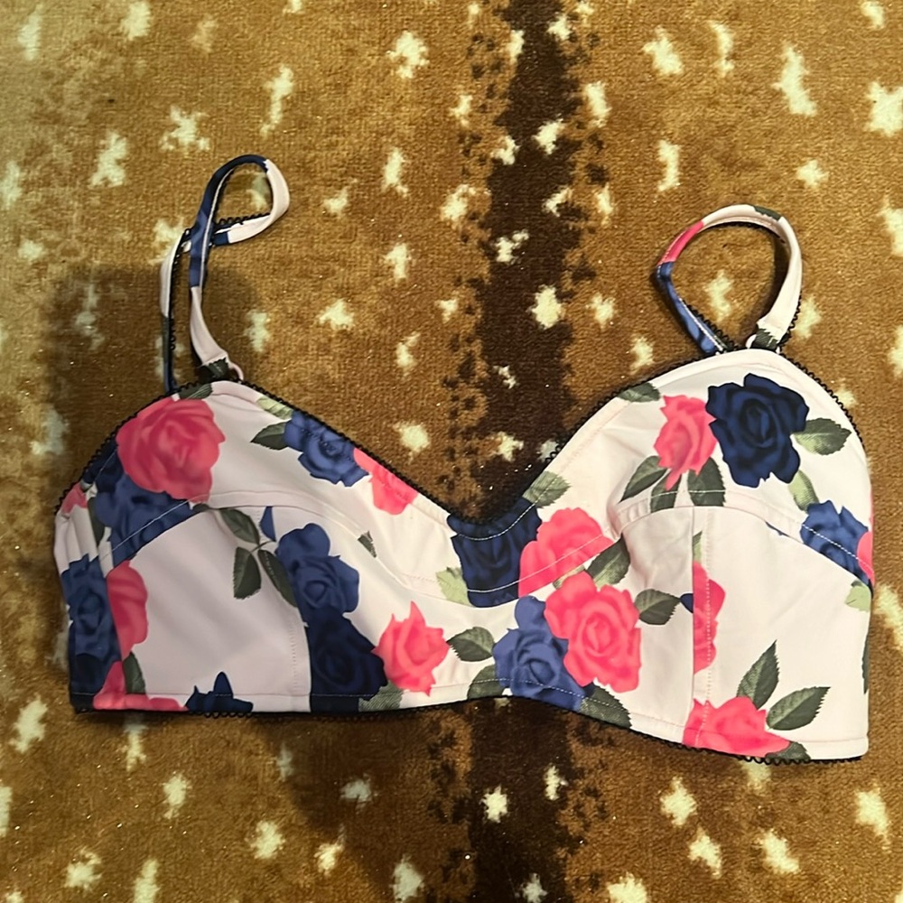 Seafolly floral scuba bra style bikini top size 8